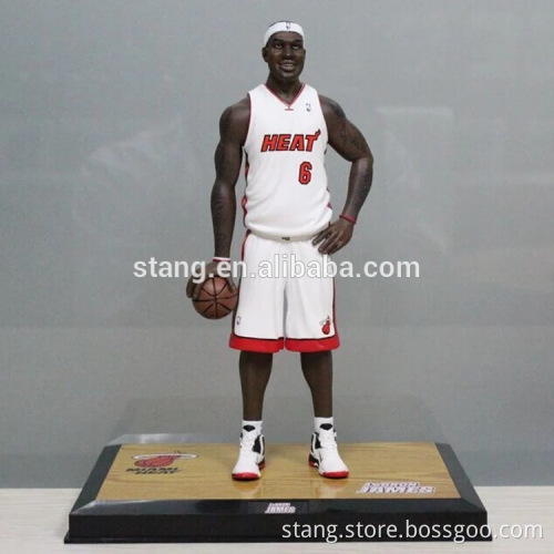 NBA 17 Lebron James Cavaliers Gold Level Navy Variant Figure